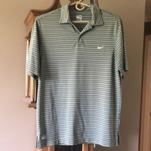 Nike men’s small polo